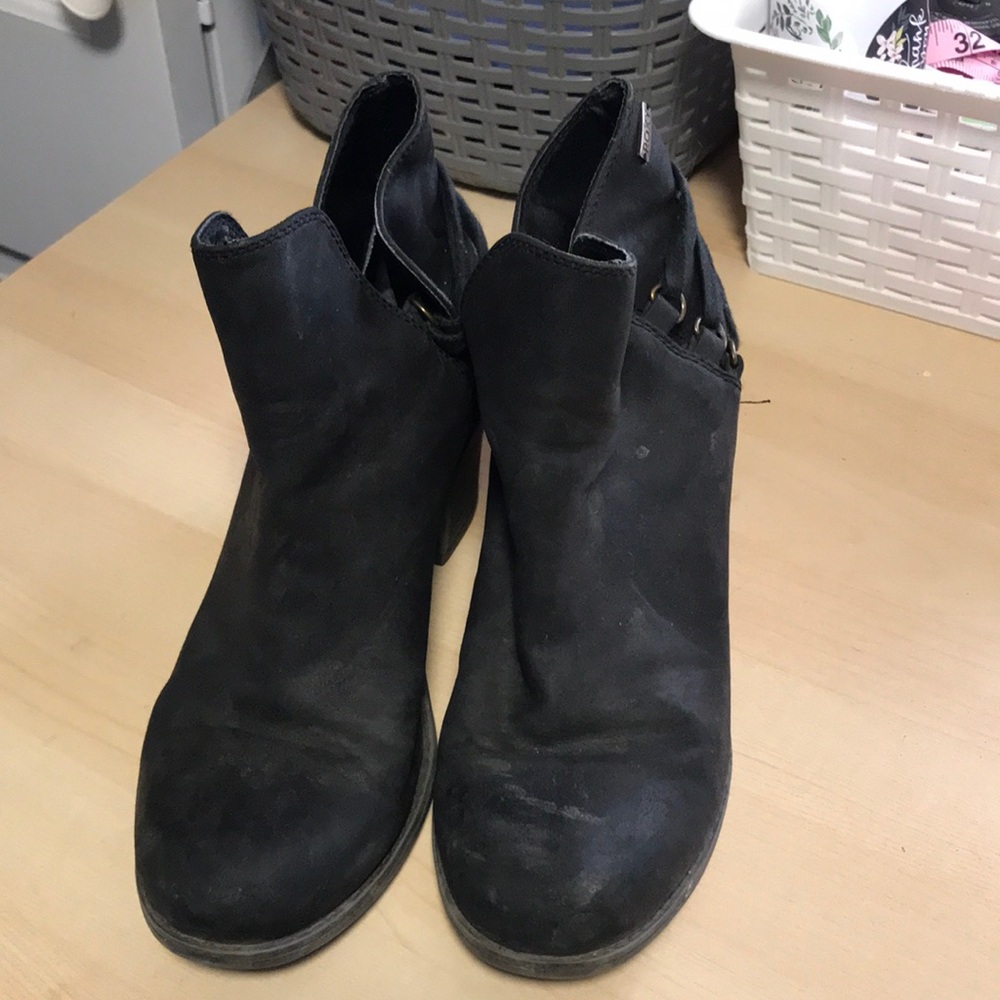 Roxy Black Ankle Booties Size 7.5